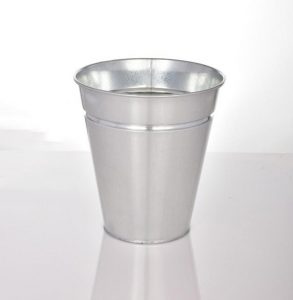 گلدان فلزی گالوانیزه Yucca